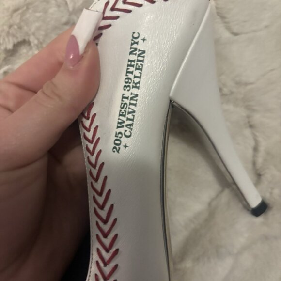 CALVIN KLEIN 205W39NYC Jackie Mitchell Baseball Pumps Heels - Picture 2 of 6